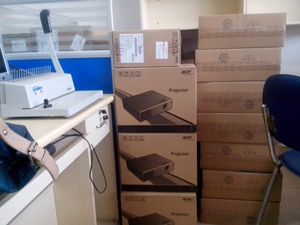 宏基AX316投影機辦公培訓宏碁AX316投影儀